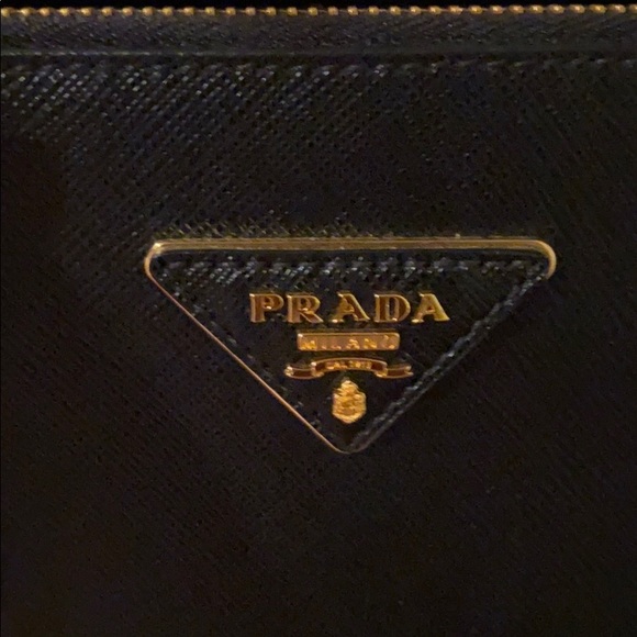LIKENEW PRADA SAFFIANO LUX LARGE BAG - Picture 6 of 14